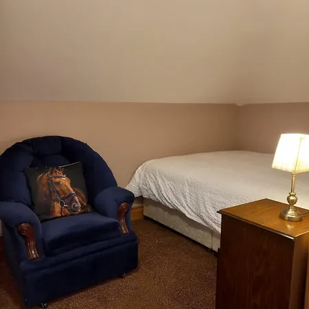 The Hermitage Riverside House 3*