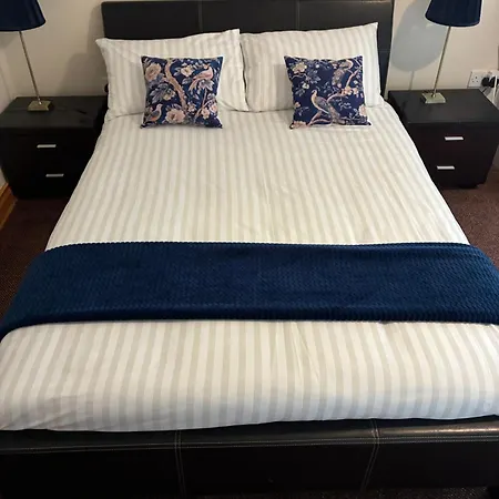 The Hermitage Riverside House 3*